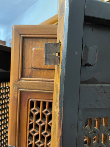 Late 19th Century Chinese Antique Large Natural 4 Door Cabinet