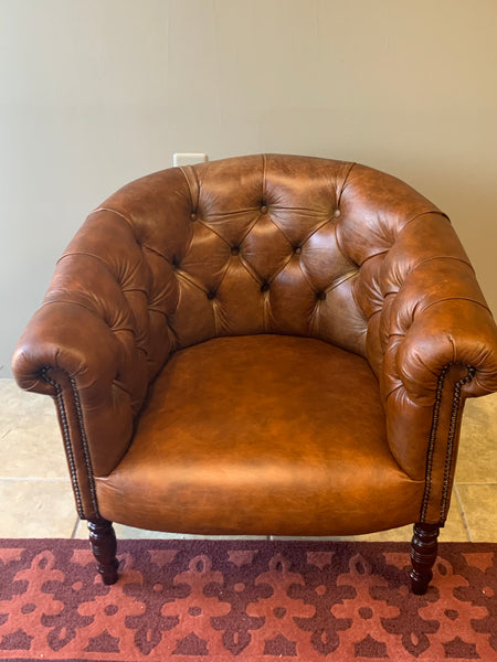 leather tufted chair made in england