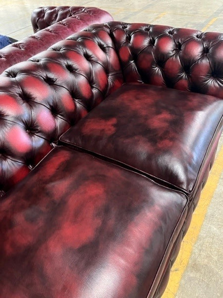 London 2 seater in antique red