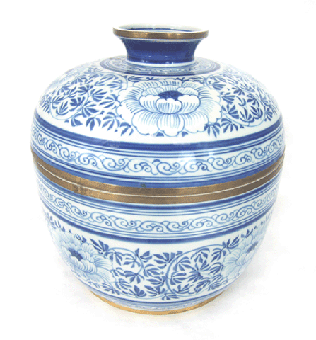 blue and white porcelain candy bowl with lid