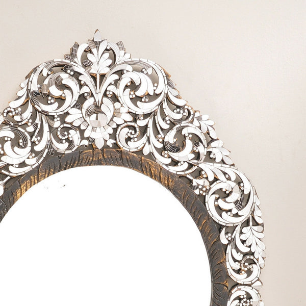 Pointed ends floral motif handcut glas mirror
